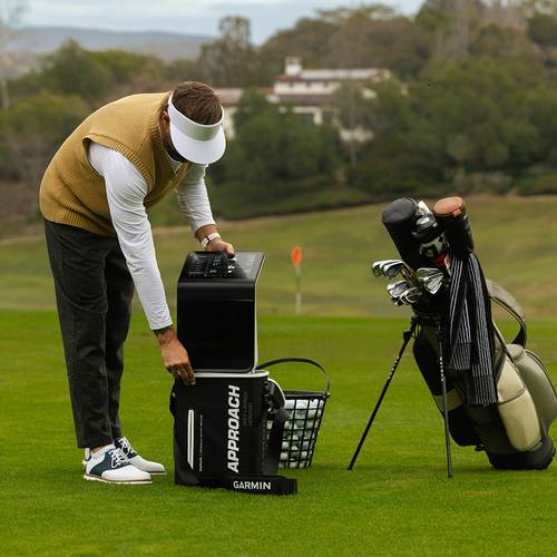 Garmin Approach R50 9